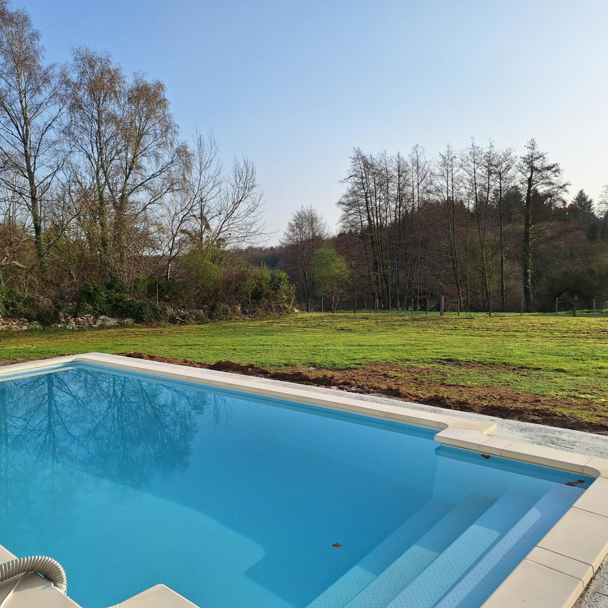 Les Granges De Soulagnieux Et Sa Piscine Privee Villa Piégut-Pluviers Exterior photo